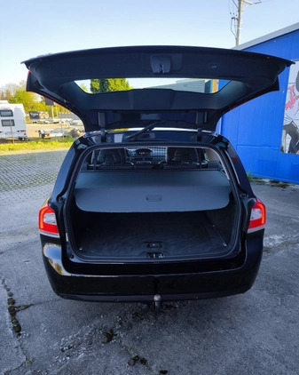 Volvo V70 cena 46900 przebieg: 232000, rok produkcji 2016 z Kutno małe 137